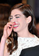 La siempre sonriente Anne Hathaway se consolida como la segunda atriz más rentable para los estudios en la meca del cine