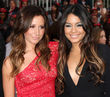 Ashley Tisdale y Vanessa Hudgens en la premiere de los "Piratas del Caribe"