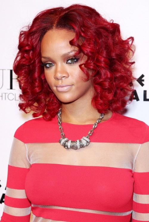 Rihanna, Drake, Kanye West, Dustin Hoffman - Rihanna celebró su cumpleaños actuando en el All Star Game de la NBA Rihanna, Drake, Kanye West, Dustin Hoffman - Rihanna celebró su cumpleaños actuando en el All Star Game de la NBA